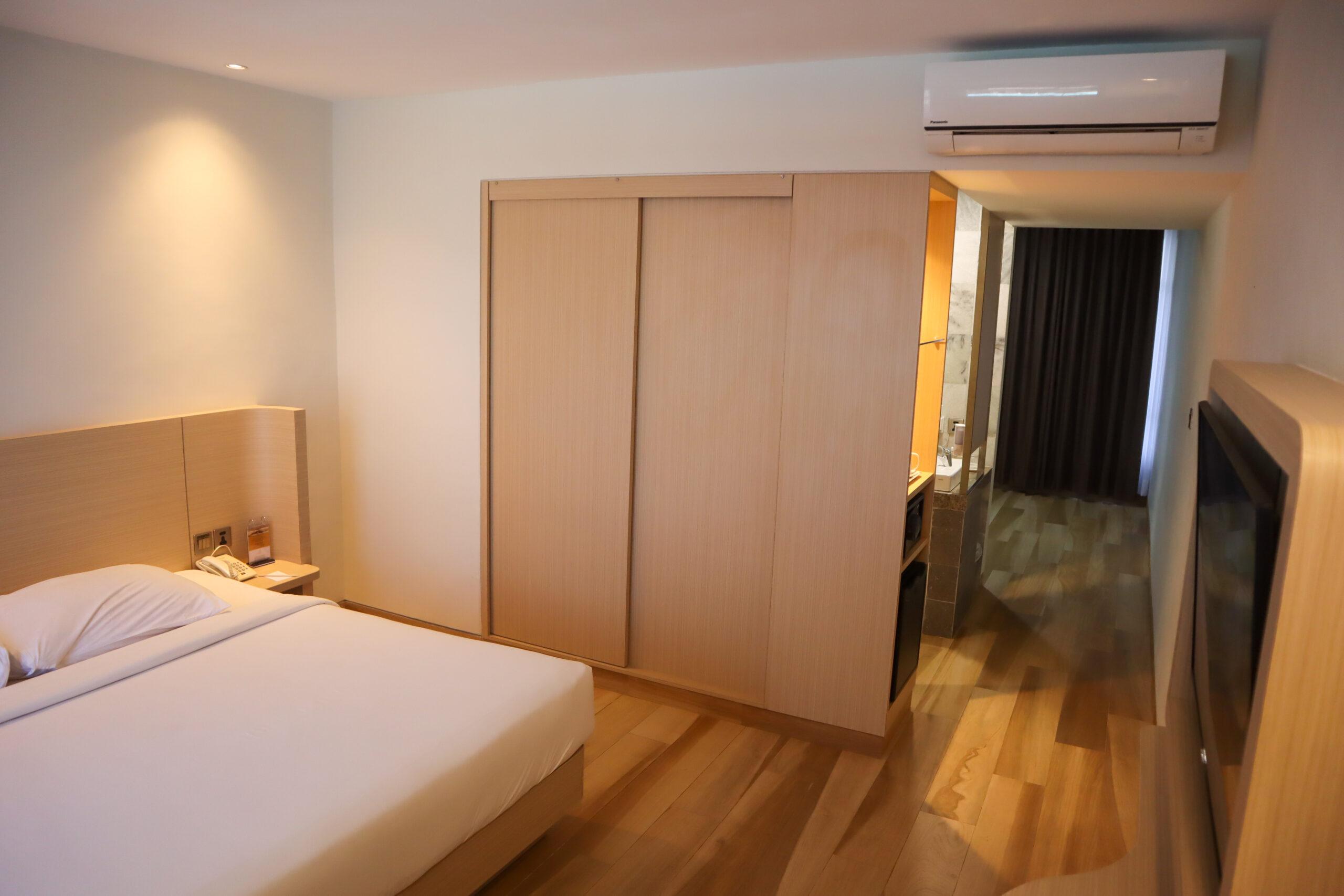 Comforta Hotel Tanjung Pinang Exterior photo